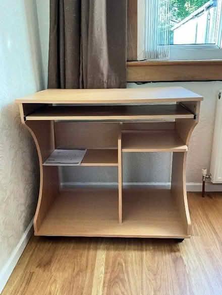 Photo of free Computer Desk (Mortonhall EH16) #1