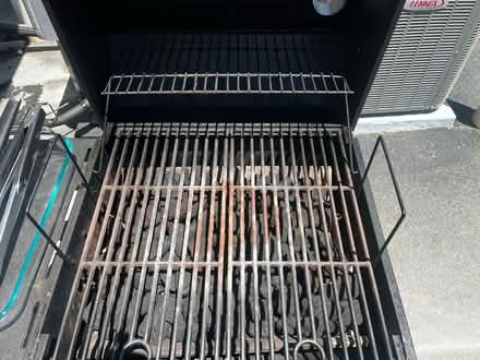 Photo of free Grill (charcoal) (Aldie) #1