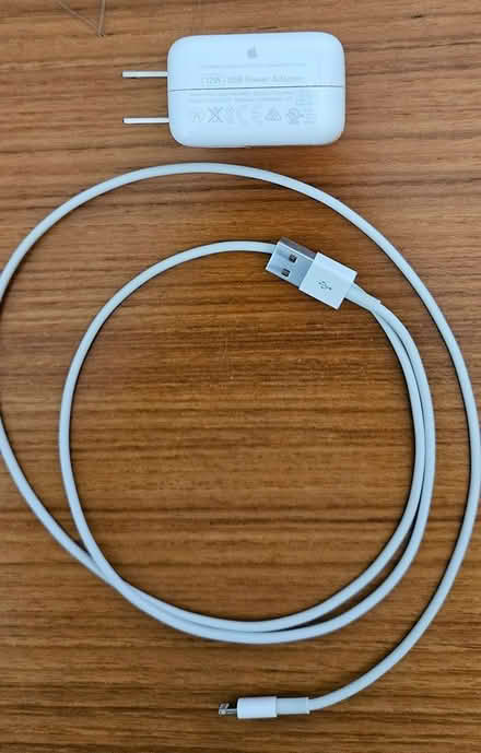Photo of free Ipad pro charger and cable (south los altos) #1