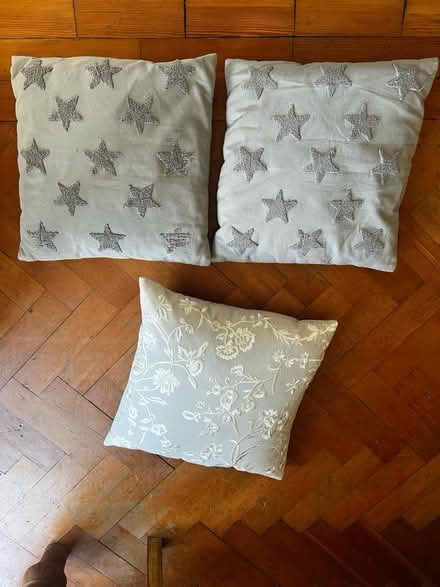 Photo of free Grey cushions (CF23) #1