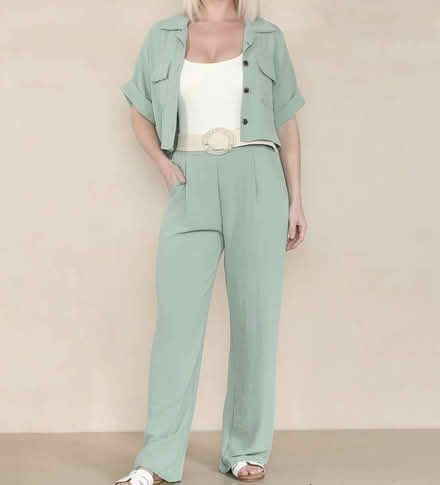 Photo of free Womens 2pc set (Nw) #2