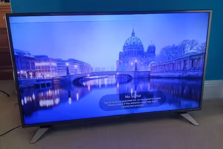 Photo of free LG 49" LCD TV * Faulty (Warley HX2) #2