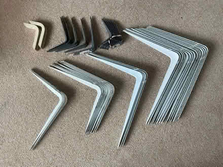 Photo of free Angle brackets (Sheet GU31) #1