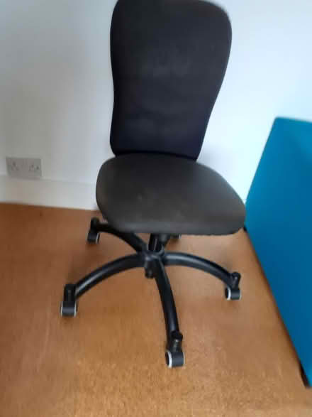 Photo of free swivel chair (Queen's Park BN2) #1