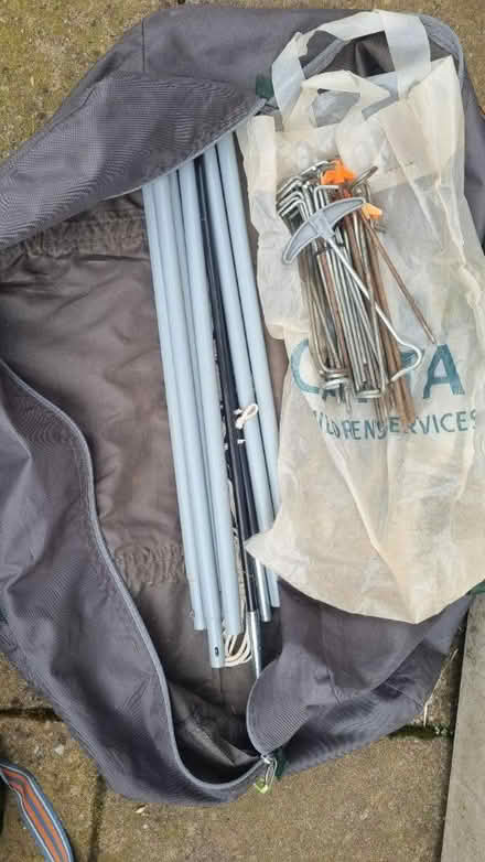 Photo of free 3-4 person tent (Willenhall, WV12) #3