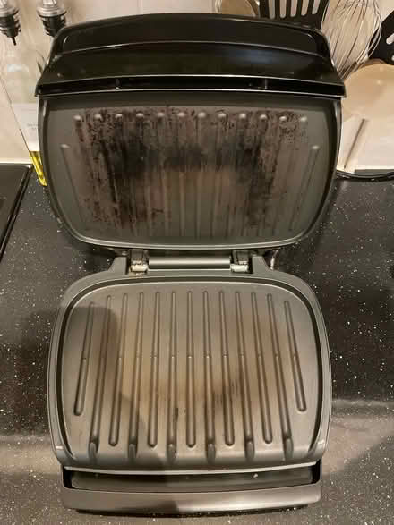 Photo of free George Forman grill (RG30) #2