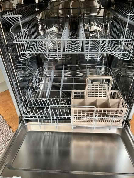 Photo of free Integrated Dishwasher (Tilehurst RG30) #3