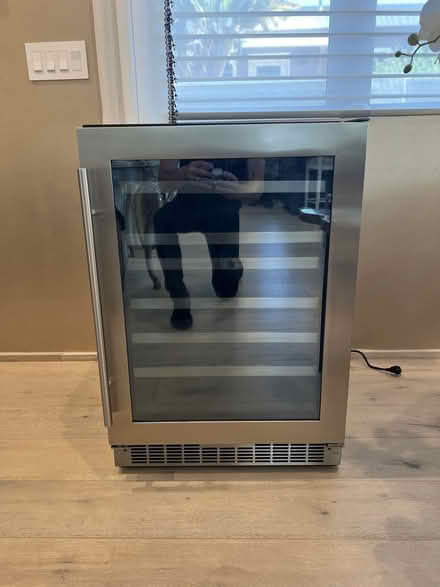 Photo of free silhouette professional wine cooler (Redondo Beach) #4