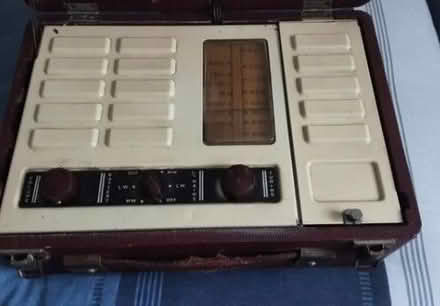 Photo of free Portable valve mains/battery vidor radio 1950s (Redbourn AL3) #1