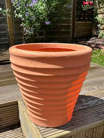 Photo of free Huge plastic plant pot (Chipping Barnet EN5) #1