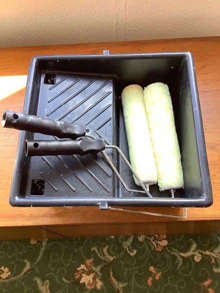 Photo of free Decorating set (South Green Billericay) #1