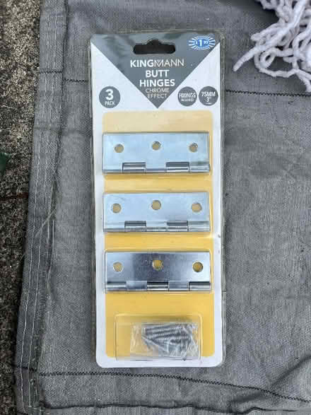 Photo of free Hinges (Rhu G84) #1