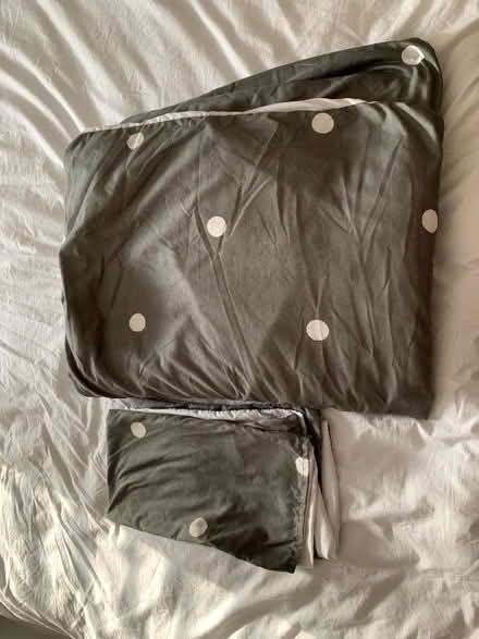 Photo of free King size duvet cover+ two pillow cases (St Nicholas SG1) #1