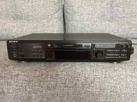Photo of free SONY MiniDisc Recorder/Player - MDS-JE520 (Pannal HG2) #1