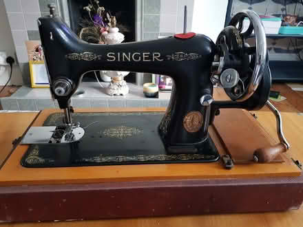 Photo of free Vintage Singer sewing machine (West Worthing) #3