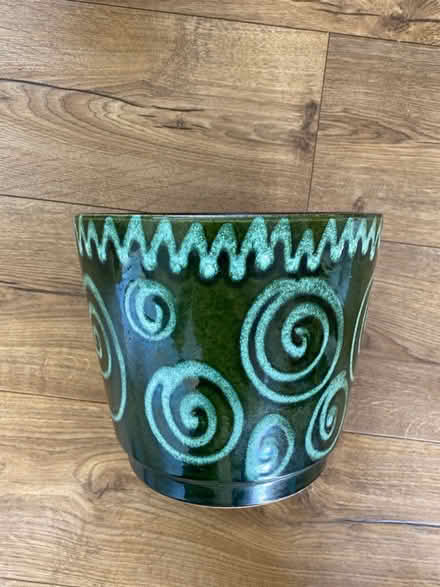 Photo of free ceramic plant pot (Heswall) #1
