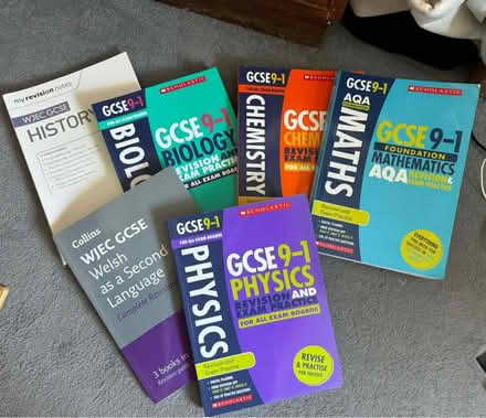 Photo of free GCSE Revision Guides (CF64 Sully) #1