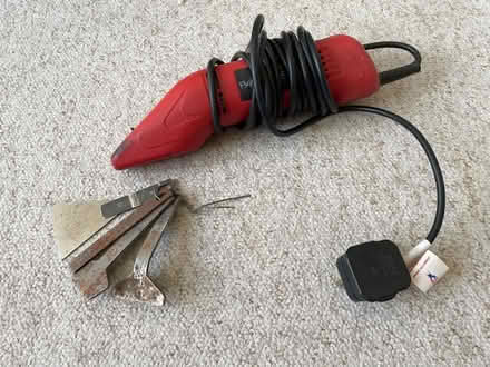 Photo of free Electric tile remover (Crowborough TN6 Pleasant View) #1