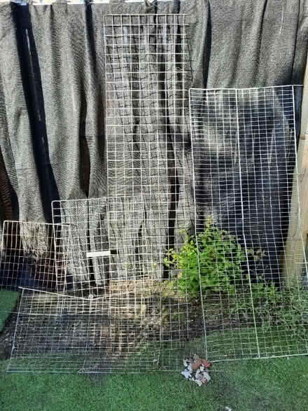 Photo of free Odd pieces of metal mesh (Stanley Gate L39) #1