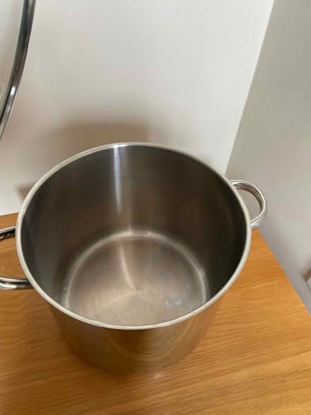 Photo of free Large stainless steel pot (RM7) #3