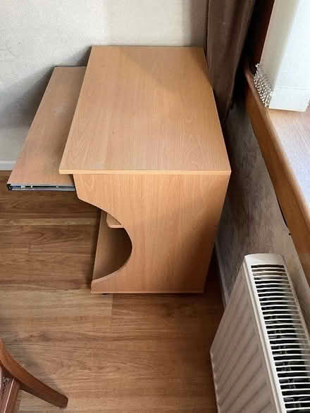 Photo of free Computer Desk (Mortonhall EH16) #2