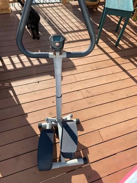 Photo of free Small elliptical machine (Bernal Heights) #1