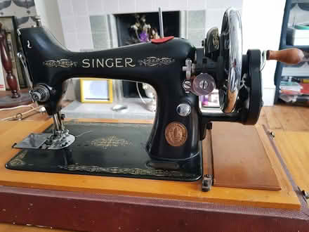 Photo of free Vintage Singer sewing machine (West Worthing) #1