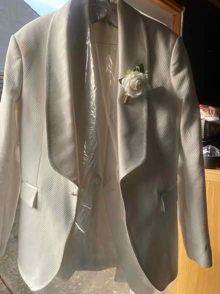 Photo of free 2 x Ivory wedding Tux (DA8) #1