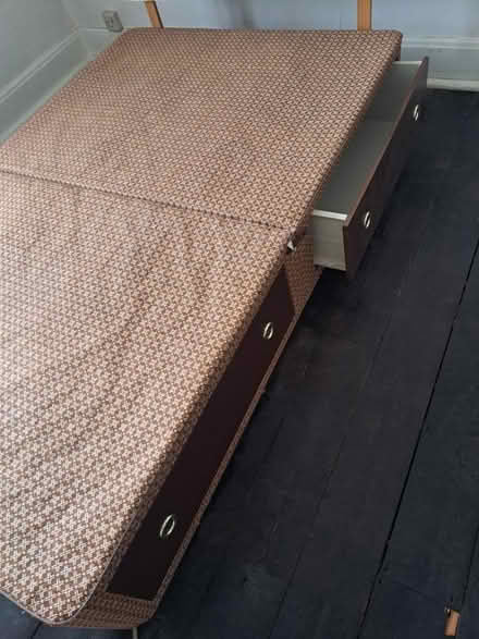 Photo of free 4 foot Divan base with drawers (Weybridge, KT13) #3