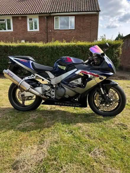 Photo of Motorcycle (Welwyn Garden City AL7) #1