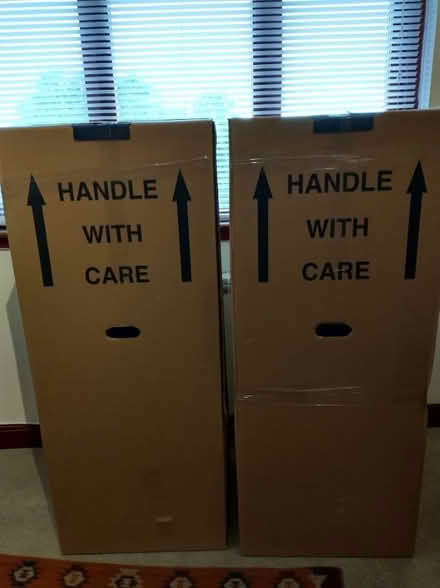 Photo of free Hanging Garment Carrier (Balloch G83) #1