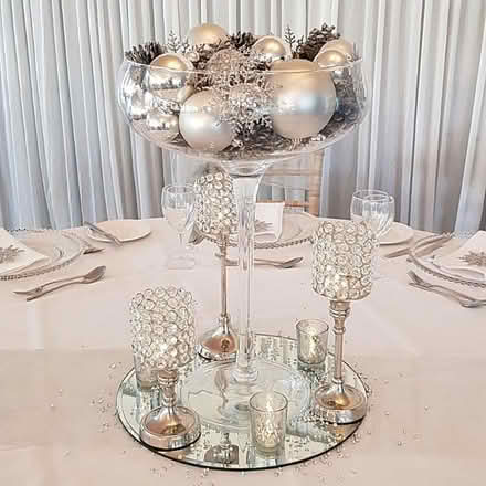 Photo of free 4 champagne glasses (SN25 Abbey meads) #4