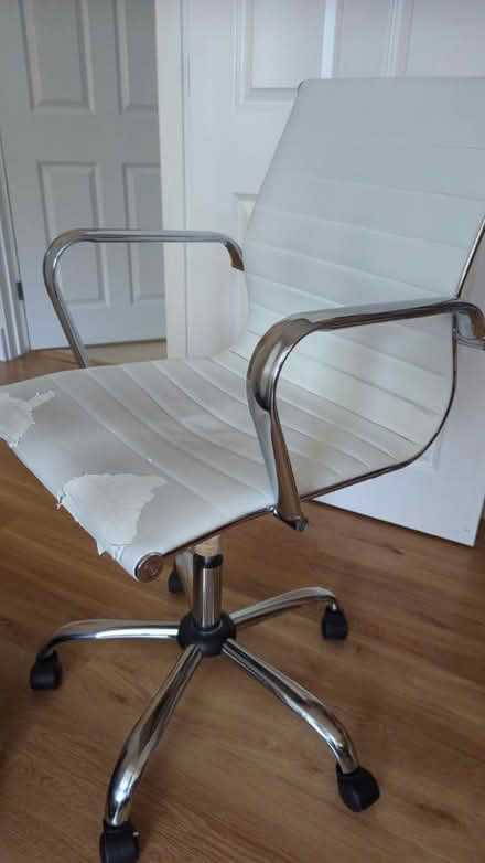 Photo of free Eames EA117 style chair (Highfield Caldecote, CB23) #1