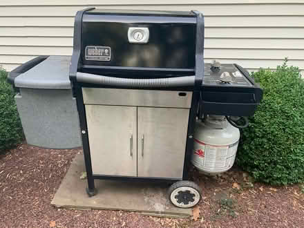 Photo of free Weber Genesis Silver Grill (Holmdel Park) #2