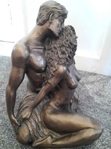 Photo of free Ornament of couple (Loanhead EH20) #1