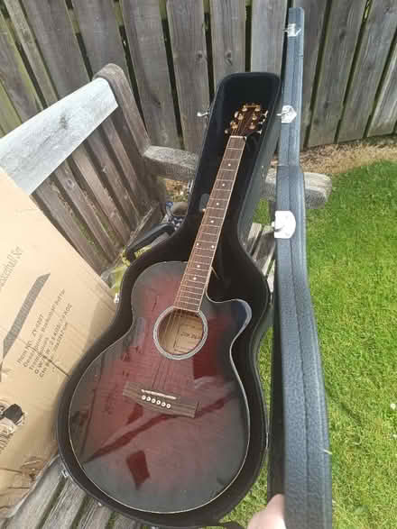 Photo of free Guitar (Boswall EH5) #1