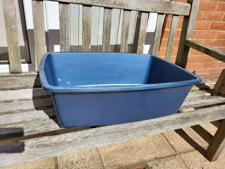 Photo of free Large cat litter tray (Marlow SL7) #2