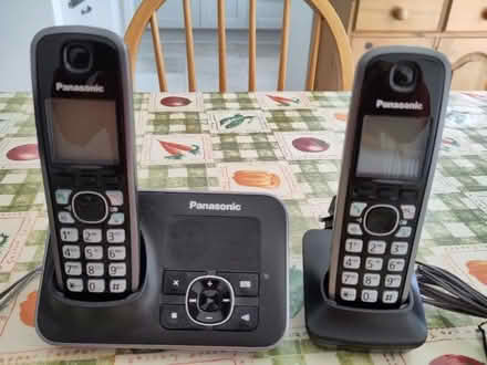 Photo of free Cordless answering system, two handsets (Copthorne SY3) #1