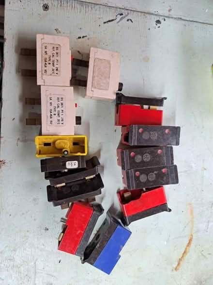 Photo of free Wylex fuses (Little Lever BL3) #1