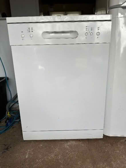 Photo of free Curry’s Essentials Dishwasher (Great Braxted CM8) #1