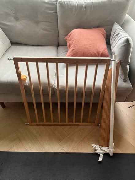 Photo of free Screw in stair gate (North Dulwich SE24) #1