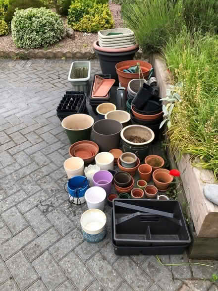 Photo of free Assorted planters pots for garden (Shifnal TF11) #1