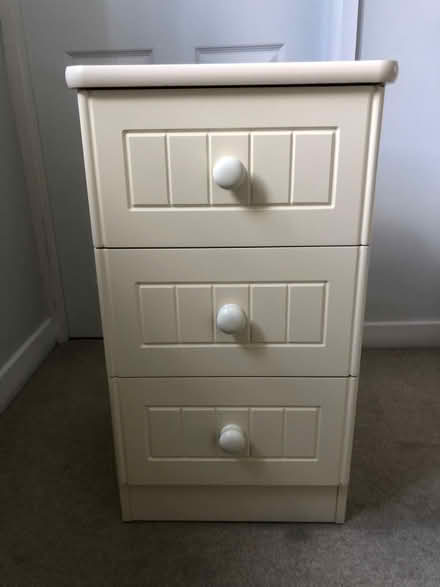 Photo of free bedside table in great condition, OX29 (Long Hanborough OX29) #2