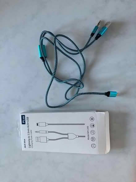 Photo of free Lightning to 3.5mm audio cable (Oakridge - RG21) #1