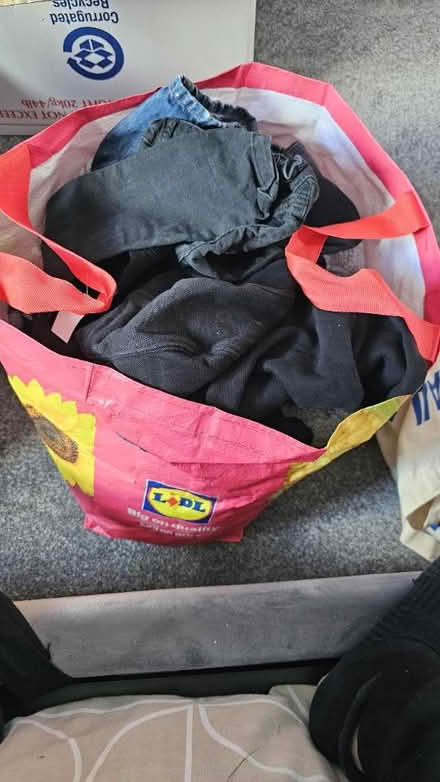 Photo of free Boys clothes (LU7 leighton buzzard) #1