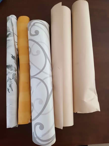 Photo of free Old wallpaper - crafts? (Pyrford GU22) #1