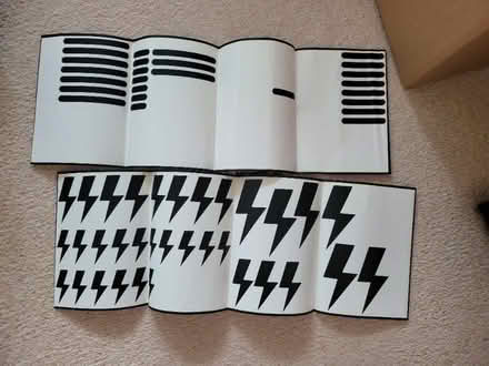 Photo of free lightning bolt & bar vinyl graphics (Tattenhoe MK4) #1