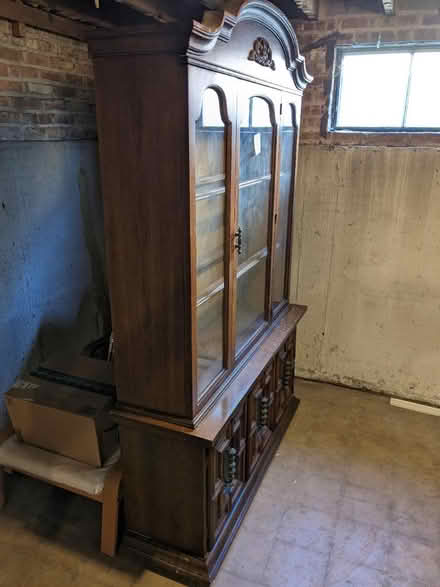 Photo of free China cabinet (Norwood Park) #2