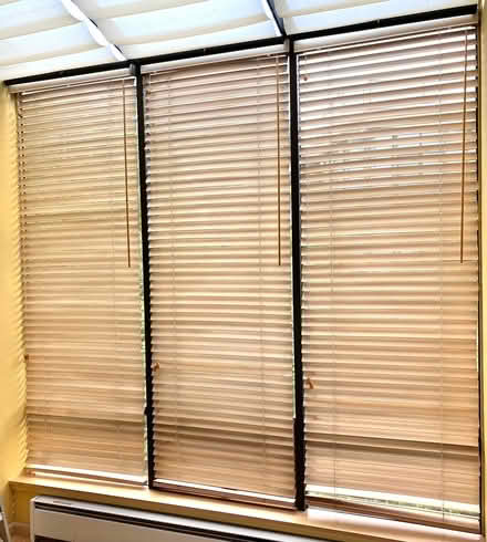 Photo of free Set of 3 Wooden Venetian Blinds (Eastlake - Roanoke at Fairview) #1