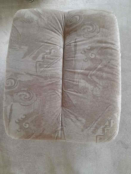 Photo of free Footstool 72cm x 60cm Height 41cm approx (Sapcote LE9) #2
